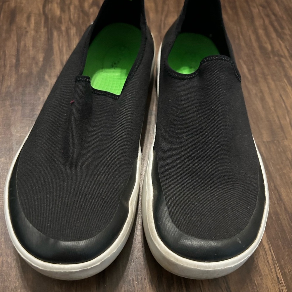 OOFOS Women’s Taupe & Black Slip-On Sneakers - Picture 9 of 10